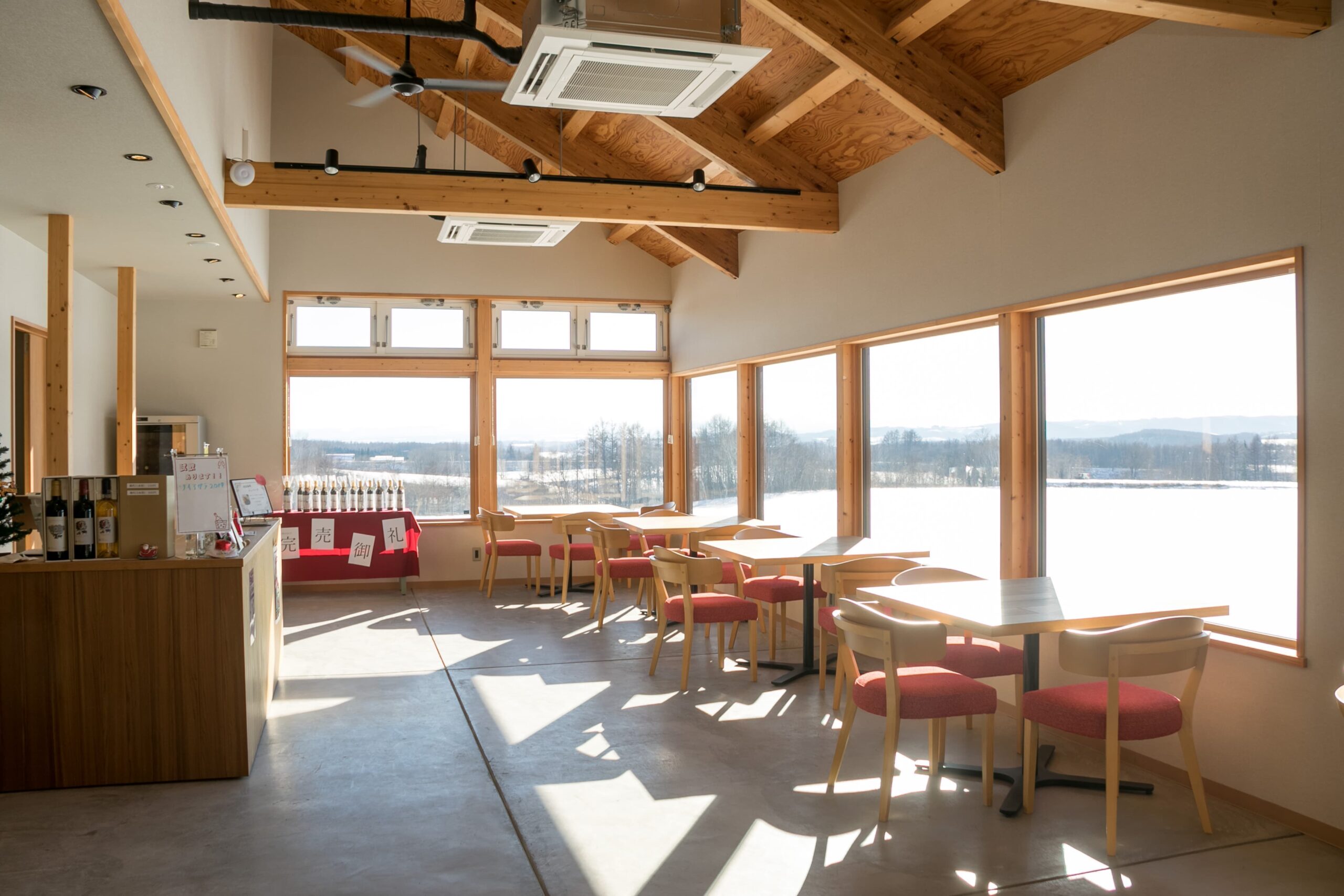 インフィールドワイナリー_内観2